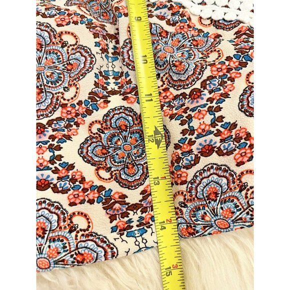 URBAN OUTFITTERS URMODA PAISLEY CROCHET CROP TOP BOHO FESTIVAL S - Picture 4 of 6